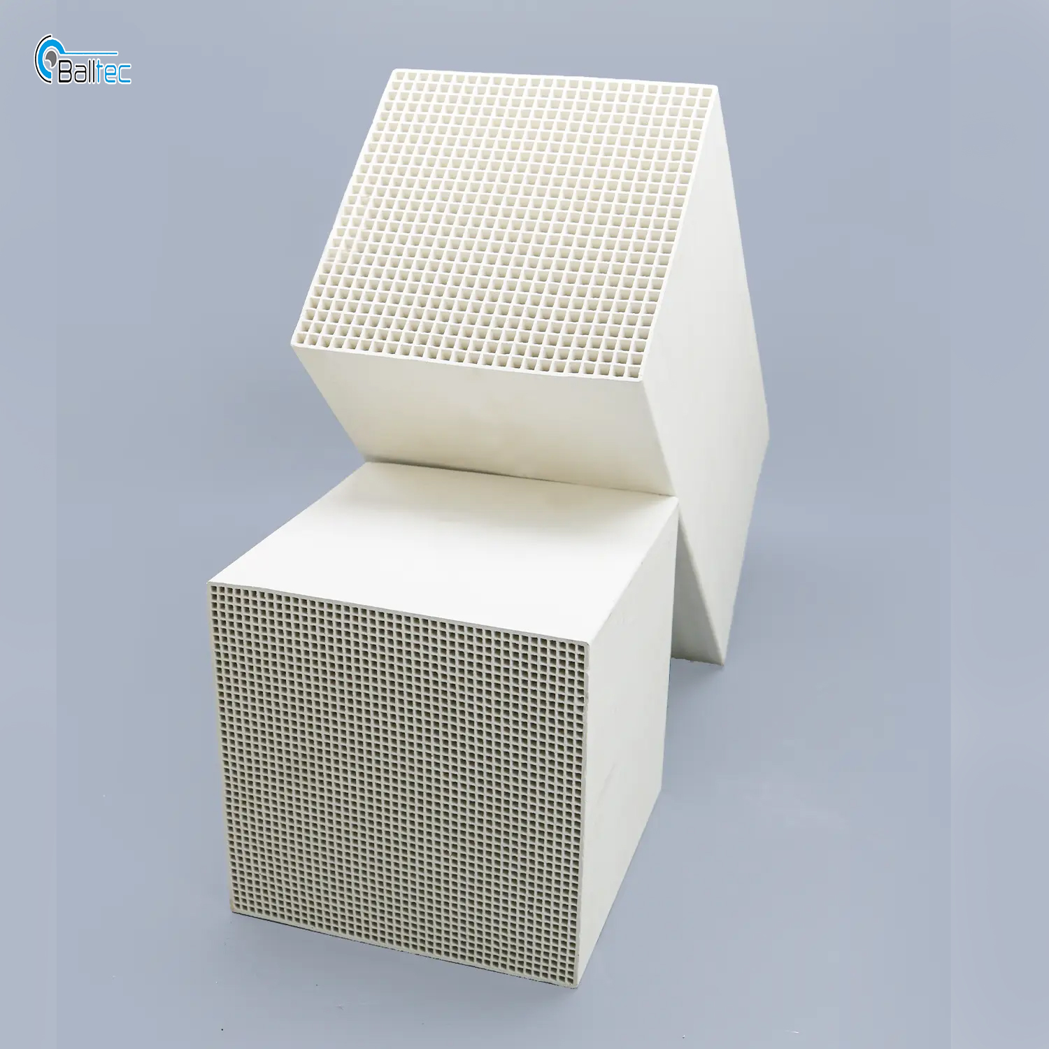 什麼是蜂巢陶瓷填料？